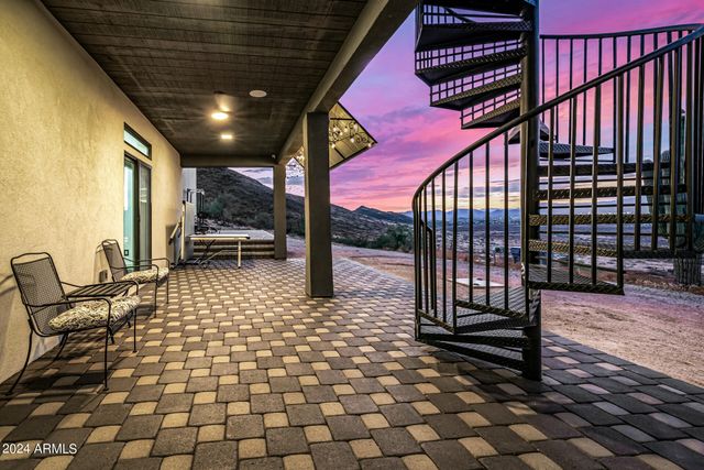 1829 W CLOUD Road, Phoenix, AZ 85086