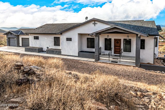 1829 W CLOUD Road, Phoenix, AZ 85086