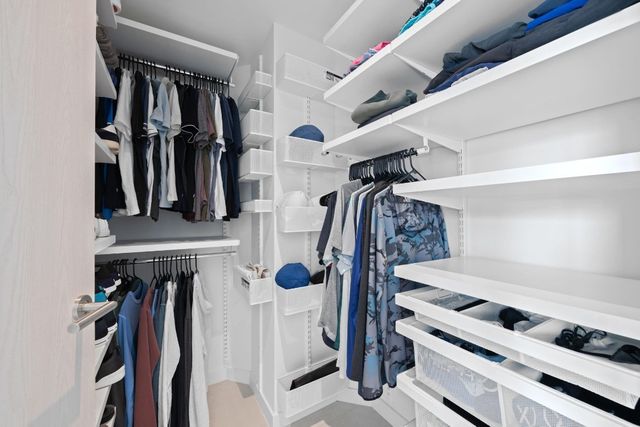 401 N Birch Road TH2, Fort Lauderdale, FL 33304