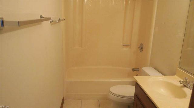 156 Sloane PL, Newport News, VA 23606