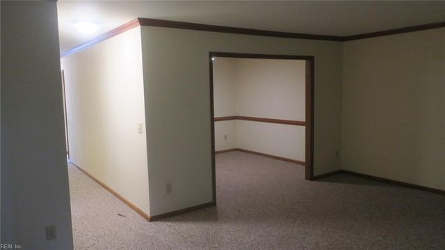 156 Sloane PL, Newport News, VA 23606