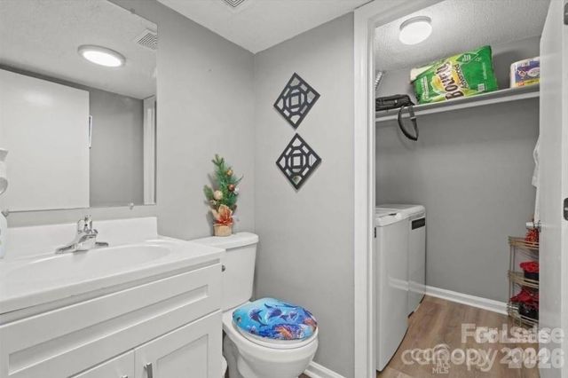 2009 Stoney Point Lane 24, Charlotte, NC 28210