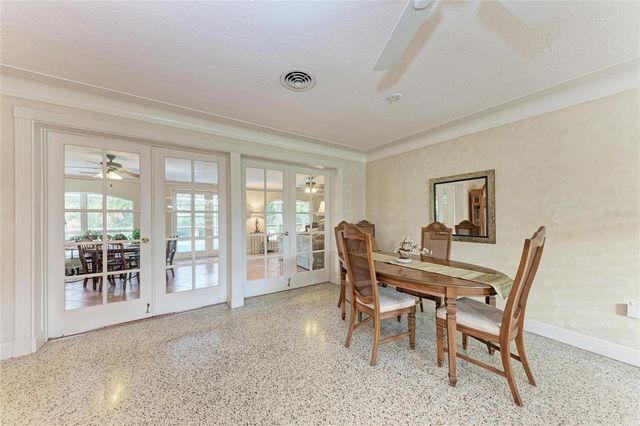 3310 MINEOLA DRIVE, Sarasota, FL 34239