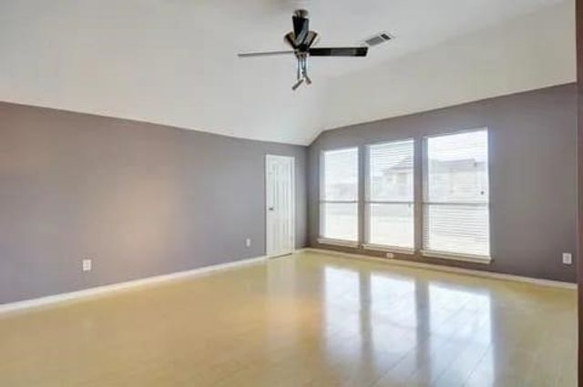 8729 Sunset Trace Drive, Fort Worth, TX 76244