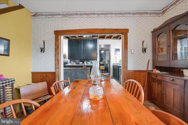 168 E MAIN ST, Rebersburg, PA 16872