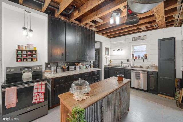 168 E MAIN ST, Rebersburg, PA 16872