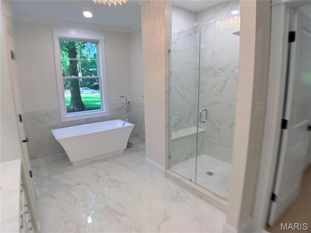 11001 Clayton Road, Clayton, MO 63131