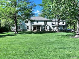 11001 Clayton Road, Clayton, MO 63131
