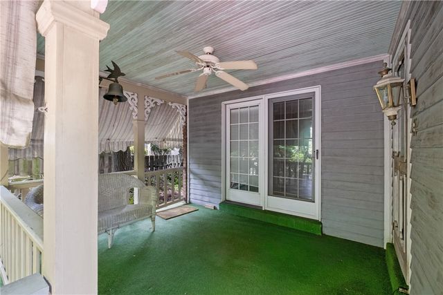 1942 Overland Ct, Mccandless, PA 15101