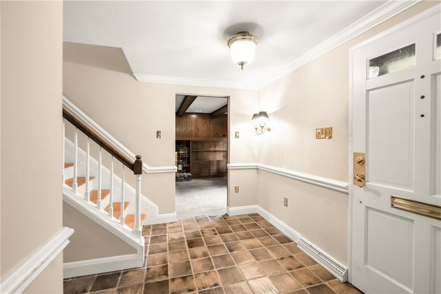 1942 Overland Ct, Mccandless, PA 15101