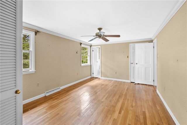 1942 Overland Ct, Mccandless, PA 15101