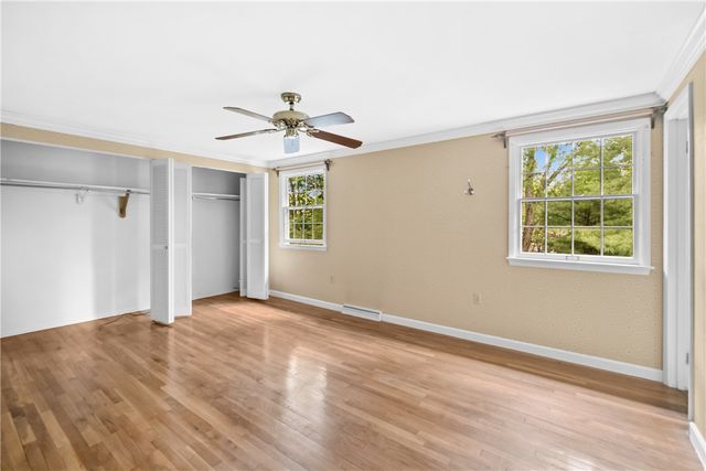 1942 Overland Ct, Mccandless, PA 15101