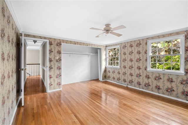 1942 Overland Ct, Mccandless, PA 15101