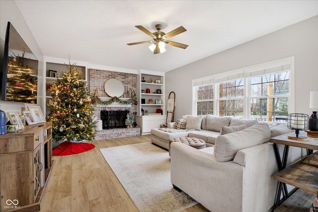 8927 Winterberry Court, Zionsville, IN 46077