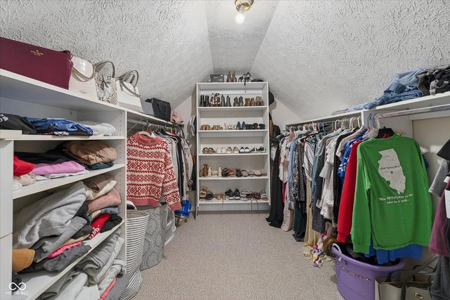 8927 Winterberry Court, Zionsville, IN 46077