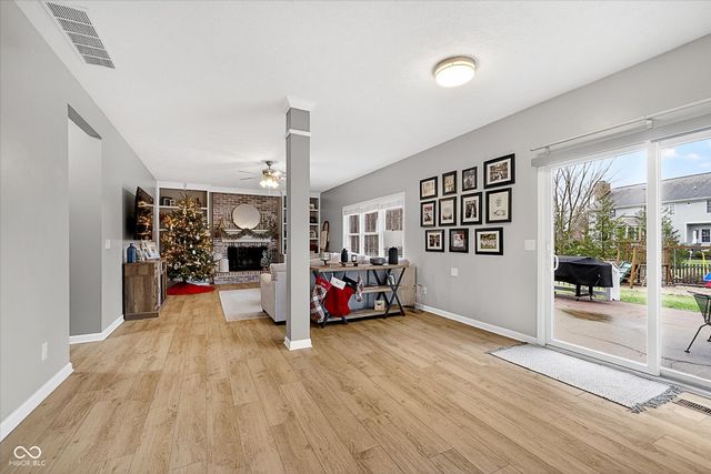 8927 Winterberry Court, Zionsville, IN 46077