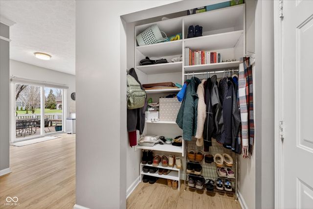 8927 Winterberry Court, Zionsville, IN 46077