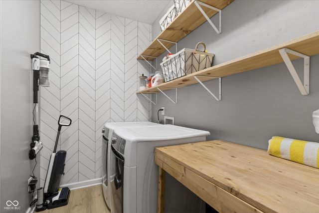 8927 Winterberry Court, Zionsville, IN 46077