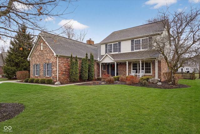 8927 Winterberry Court, Zionsville, IN 46077