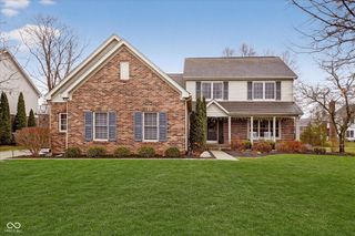 8927 Winterberry Court, Zionsville, IN 46077