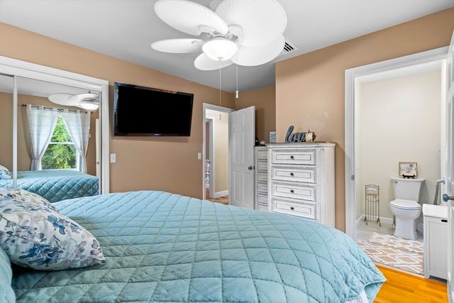 2 Cutter Ln, Dartmouth, MA 02748