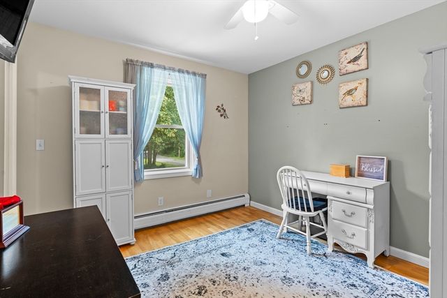 2 Cutter Ln, Dartmouth, MA 02748