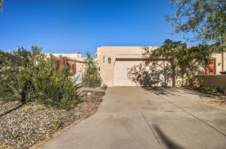 666 Lakeview Circle SE, Rio Rancho, NM 87124