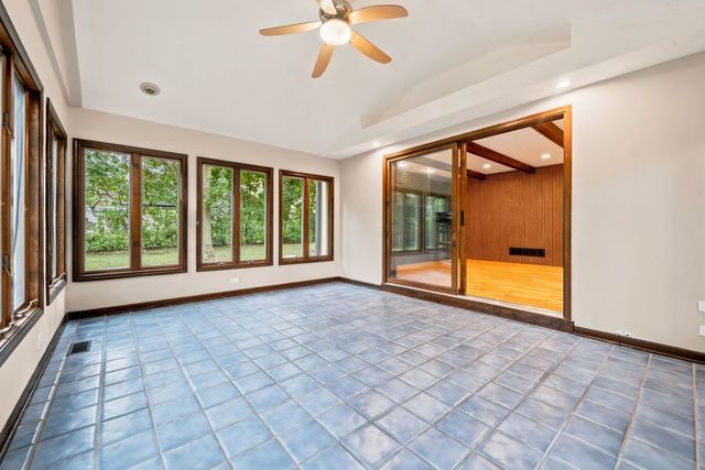 1221 W Sable Drive, Addison, IL 60101