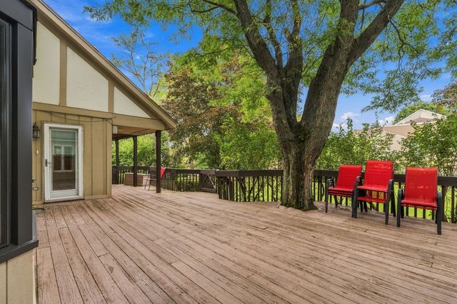 1221 W Sable Drive, Addison, IL 60101