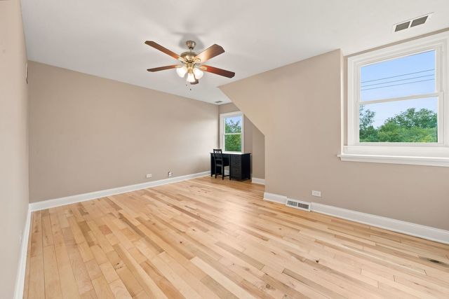 1221 W Sable Drive, Addison, IL 60101