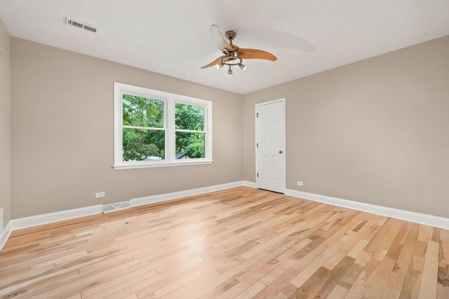 1221 W Sable Drive, Addison, IL 60101