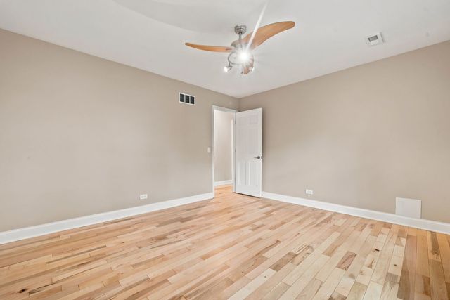 1221 W Sable Drive, Addison, IL 60101