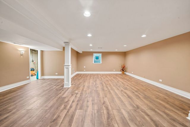 1221 W Sable Drive, Addison, IL 60101