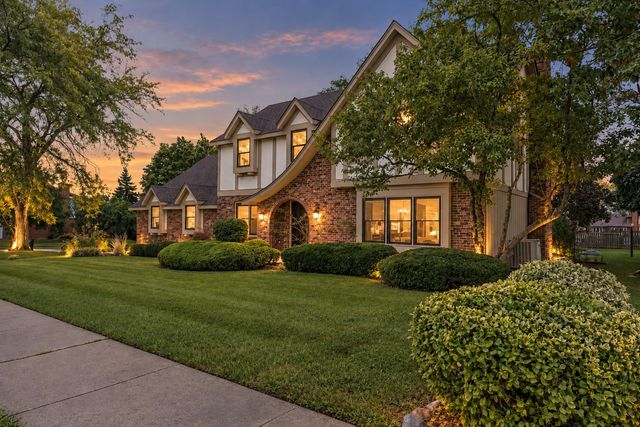 1221 W Sable Drive, Addison, IL 60101