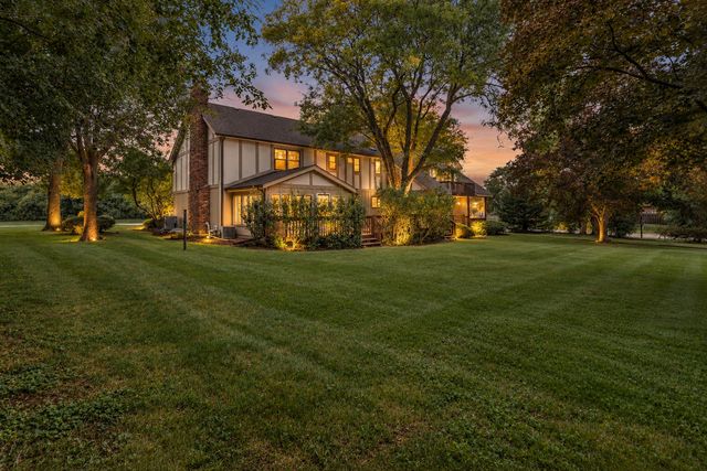 1221 W Sable Drive, Addison, IL 60101