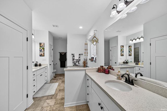 11417 Denver Ridge Court, Osceola, IN 46561