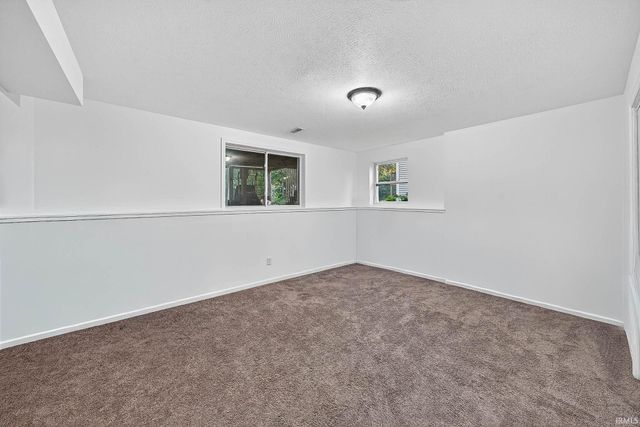 11417 Denver Ridge Court, Osceola, IN 46561