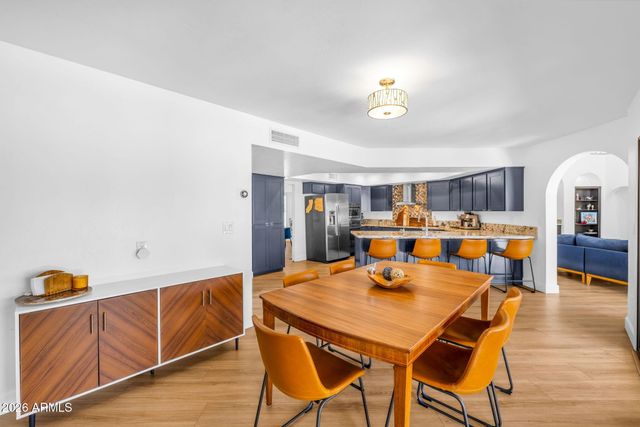 5013 E CHOLLA Street, Scottsdale, AZ 85254