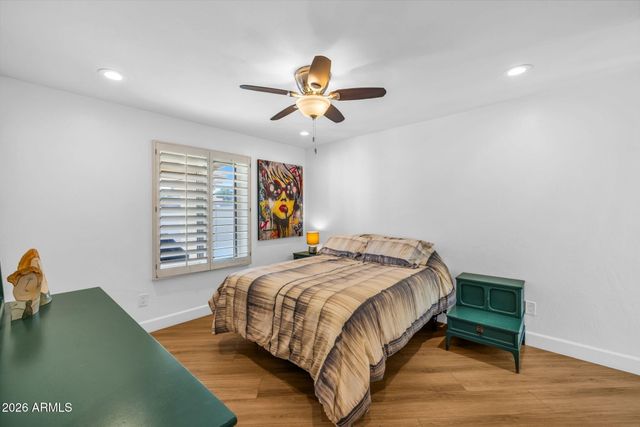 5013 E CHOLLA Street, Scottsdale, AZ 85254