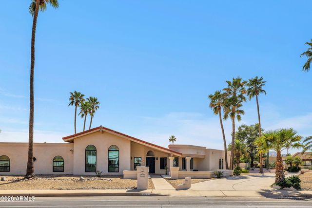 5013 E CHOLLA Street, Scottsdale, AZ 85254