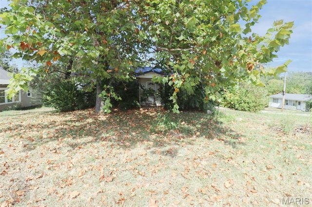 200 W 6th Street, Dixon, MO 65459