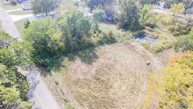 200 W 6th Street, Dixon, MO 65459