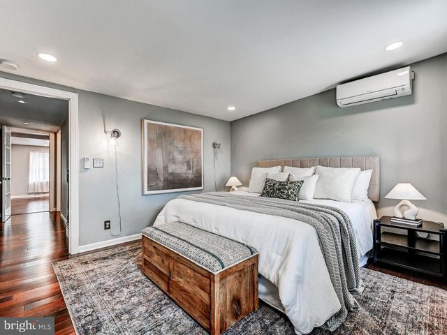 5 N WASHINGTON ST, Baltimore, MD 21231