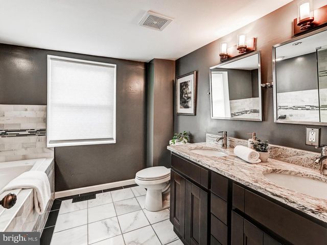 5 N WASHINGTON ST, Baltimore, MD 21231