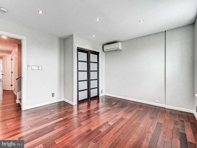 5 N WASHINGTON ST, Baltimore, MD 21231