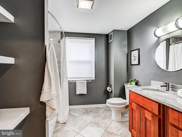 5 N WASHINGTON ST, Baltimore, MD 21231