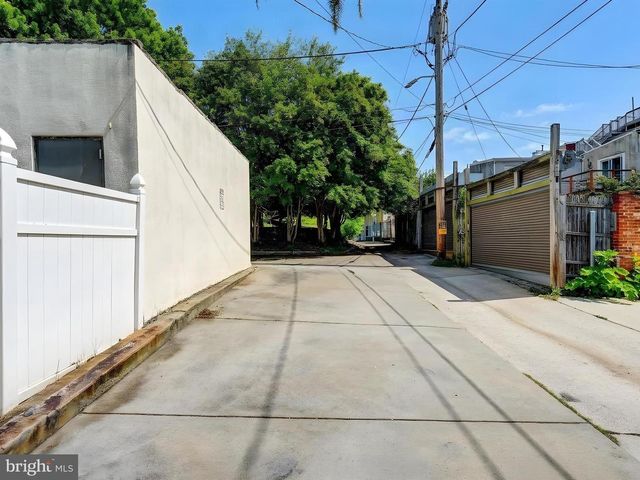 5 N WASHINGTON ST, Baltimore, MD 21231