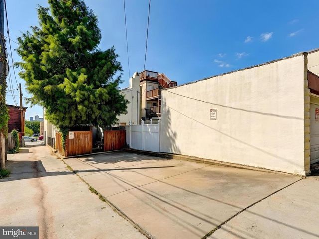 5 N WASHINGTON ST, Baltimore, MD 21231