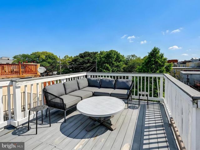 5 N WASHINGTON ST, Baltimore, MD 21231