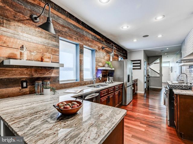 5 N WASHINGTON ST, Baltimore, MD 21231